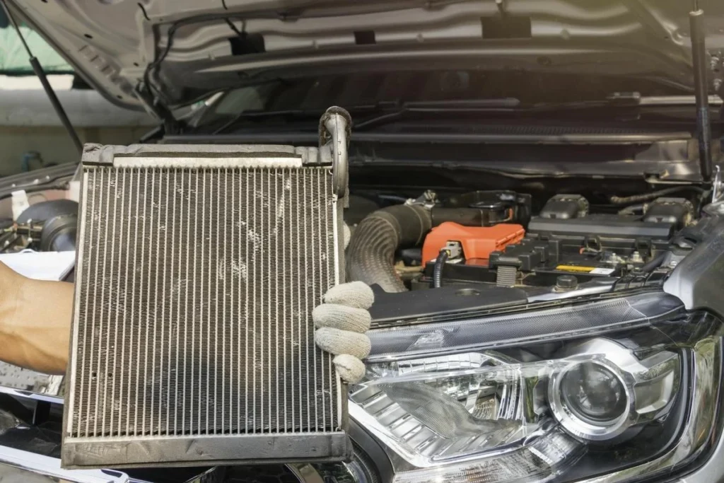 چرا بخاری ماشین در هوای سرد به خوبی گرم نمی کند؟